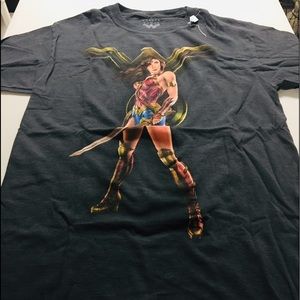 Lot of 2 Wonder Woman T-shirts S & L